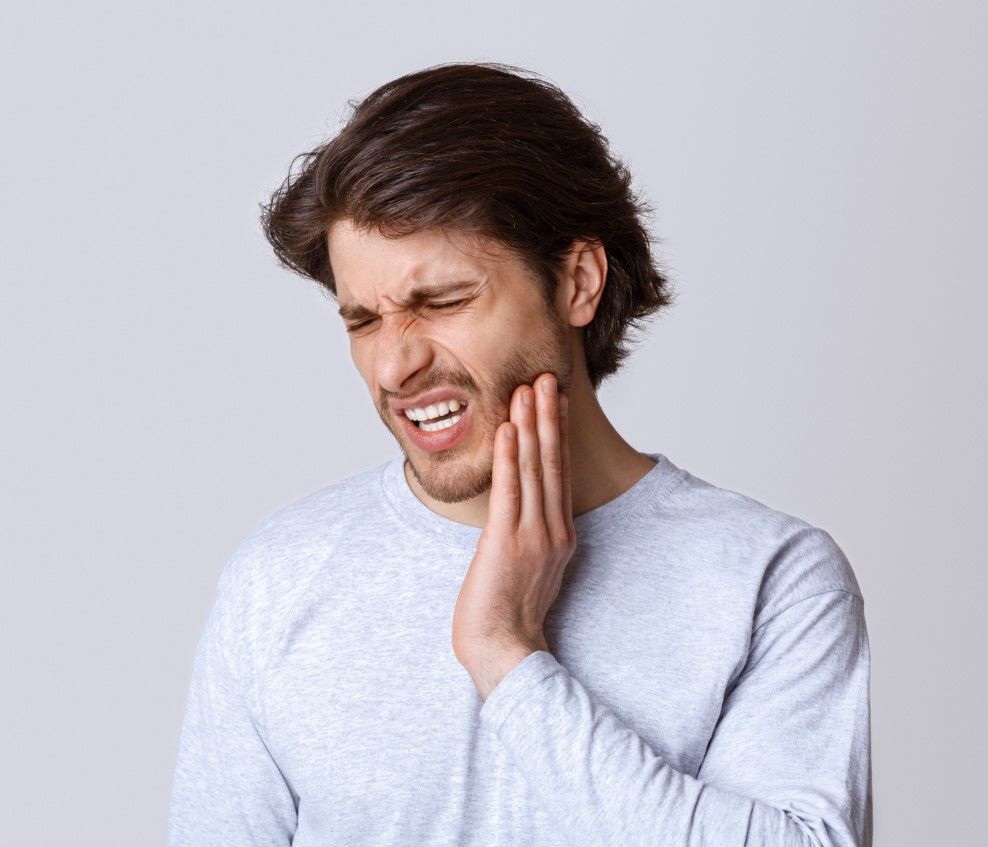 Всегда ли зубная боль — признак кариеса?