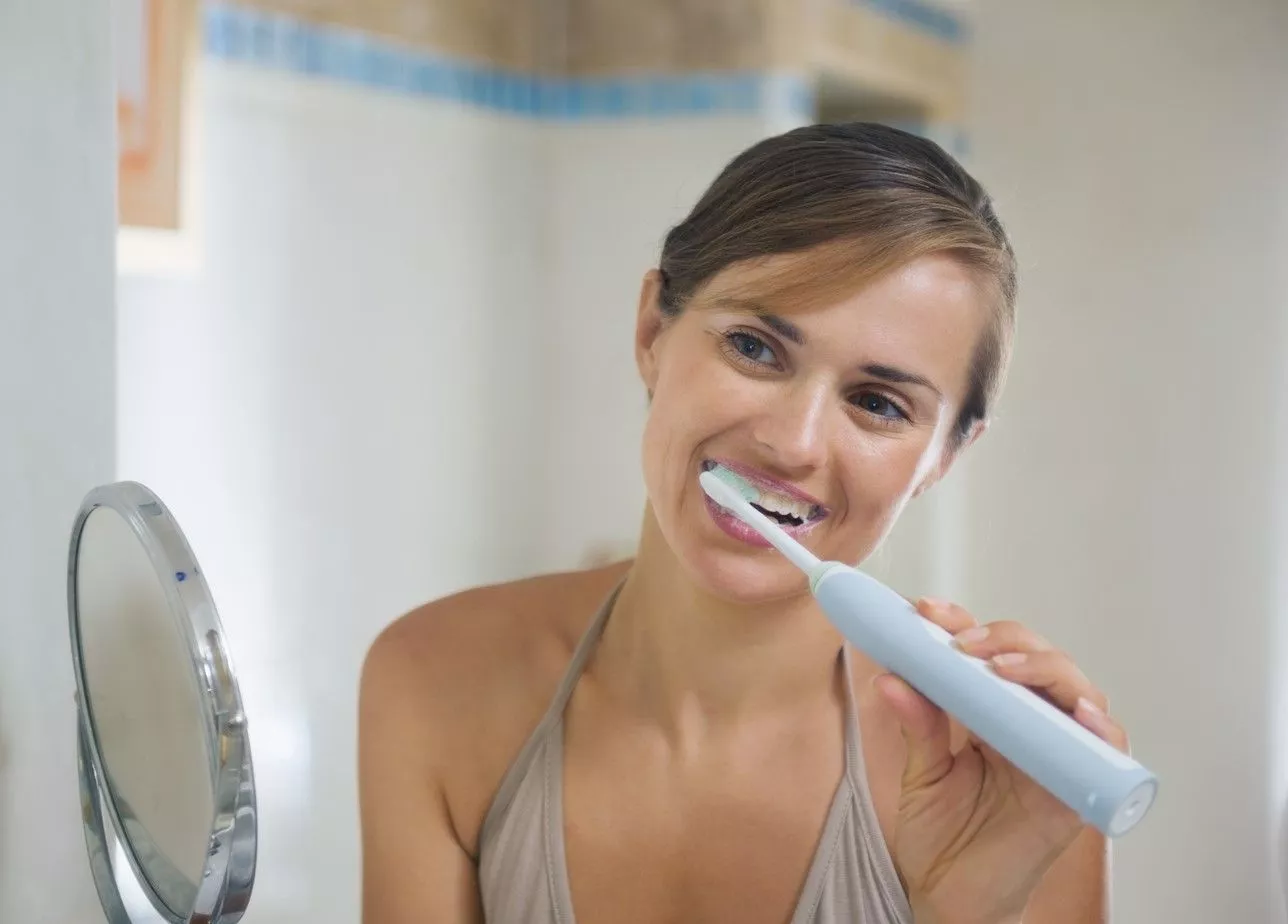 Чистить зубы нужно «до» или «после» еды